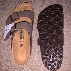 NWT Birkenstocks- Mocha